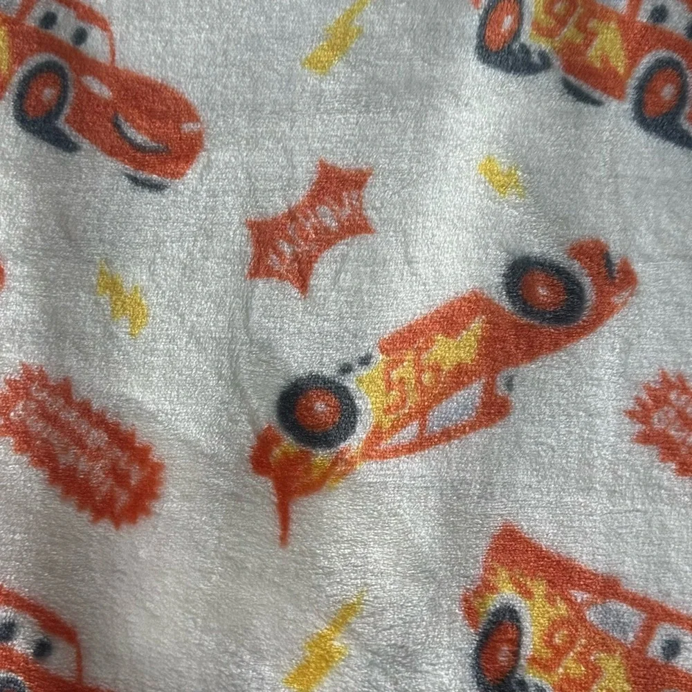 NWT Disney Toddler Size Cars Lightning McQueen Plush Blanket 40x50 Oversized